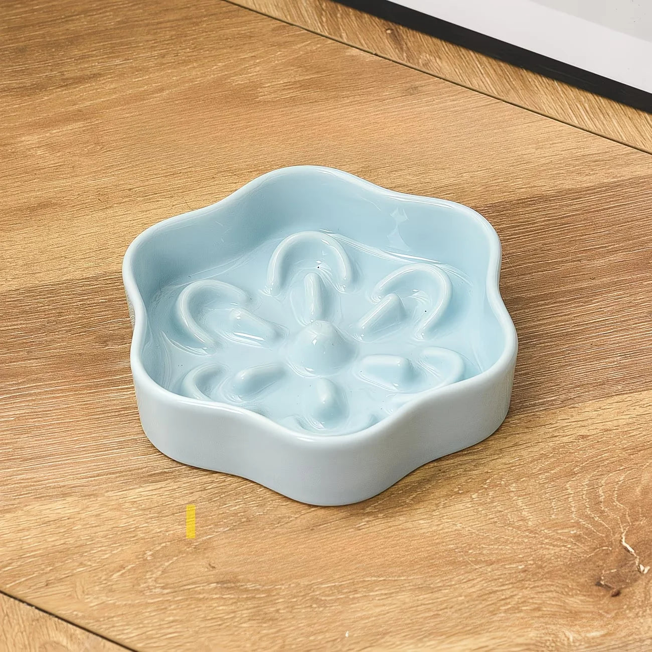 Cute Flower Shape Slow Feeder Bowl
